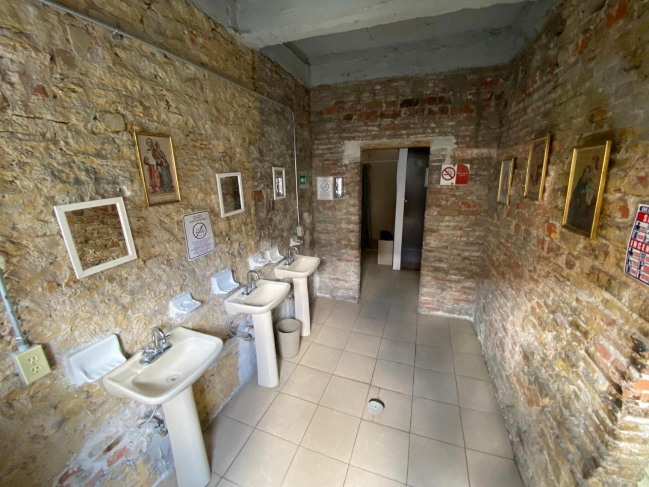 Hostal Casa De Arcos Puebla Exterior photo